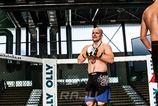 olly_raju_12_amatoorid_12